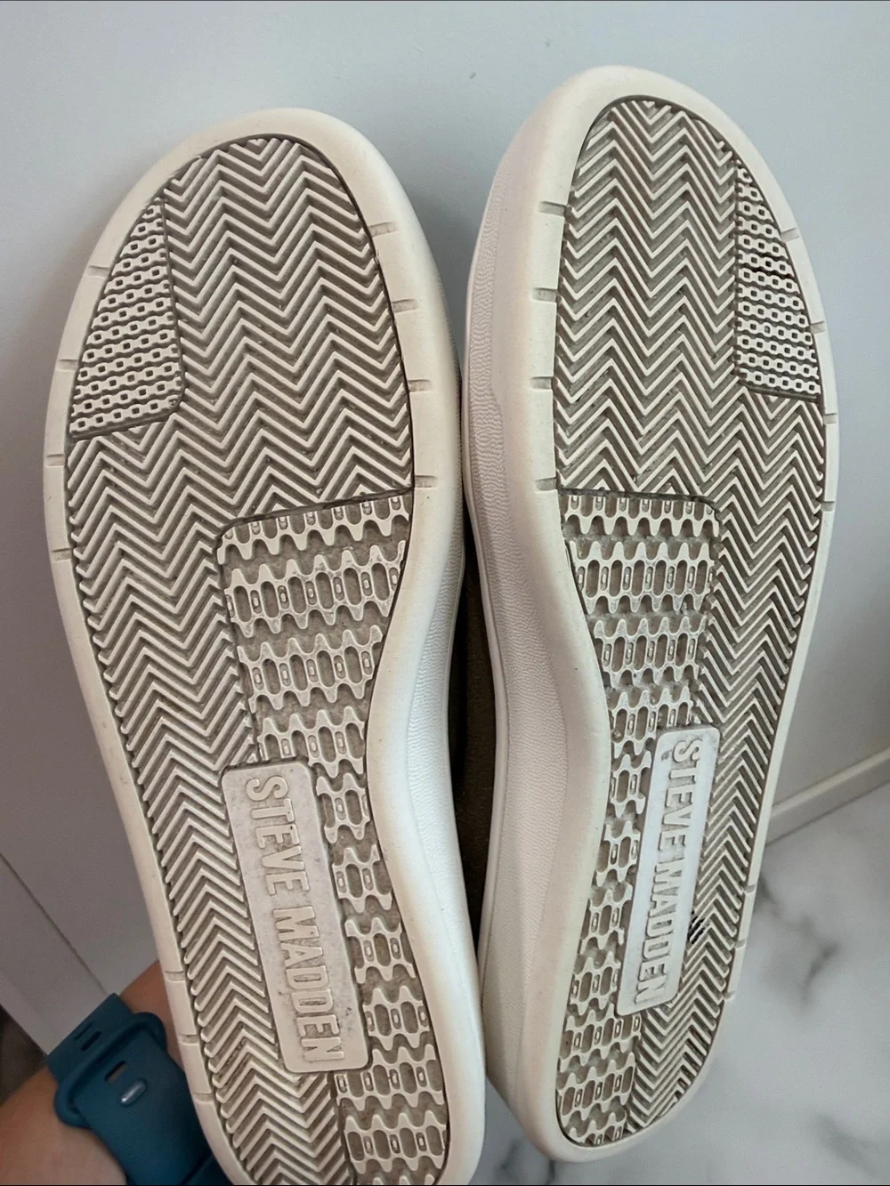 Steve Madden Elexa sneakers green size 6.5